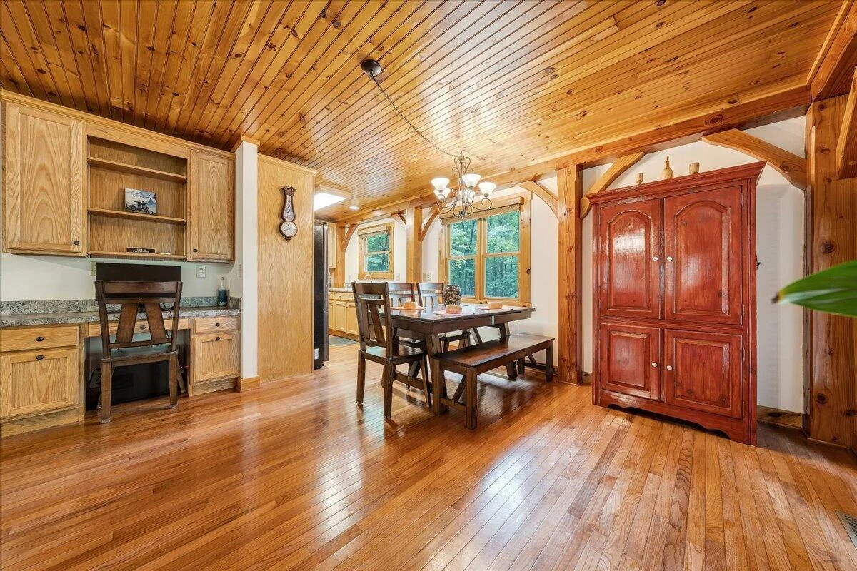 200 Camelot DR - Photo 13