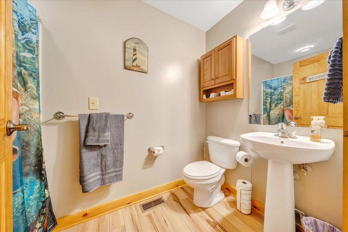 200 Camelot DR - Photo 24