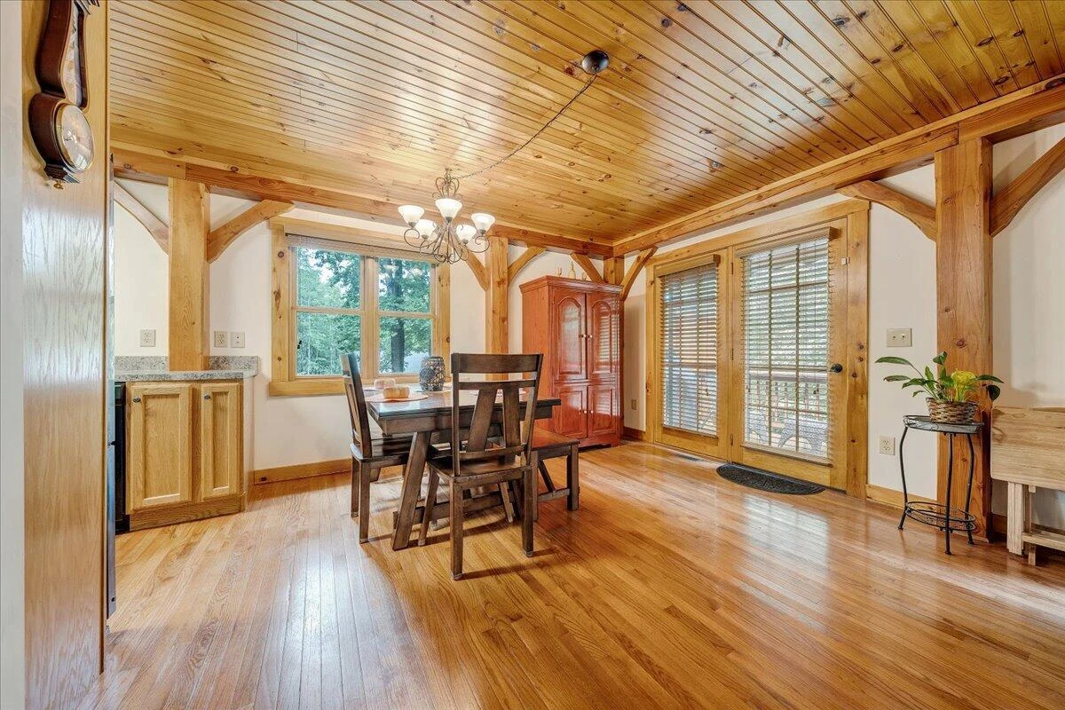 200 Camelot DR - Photo 11