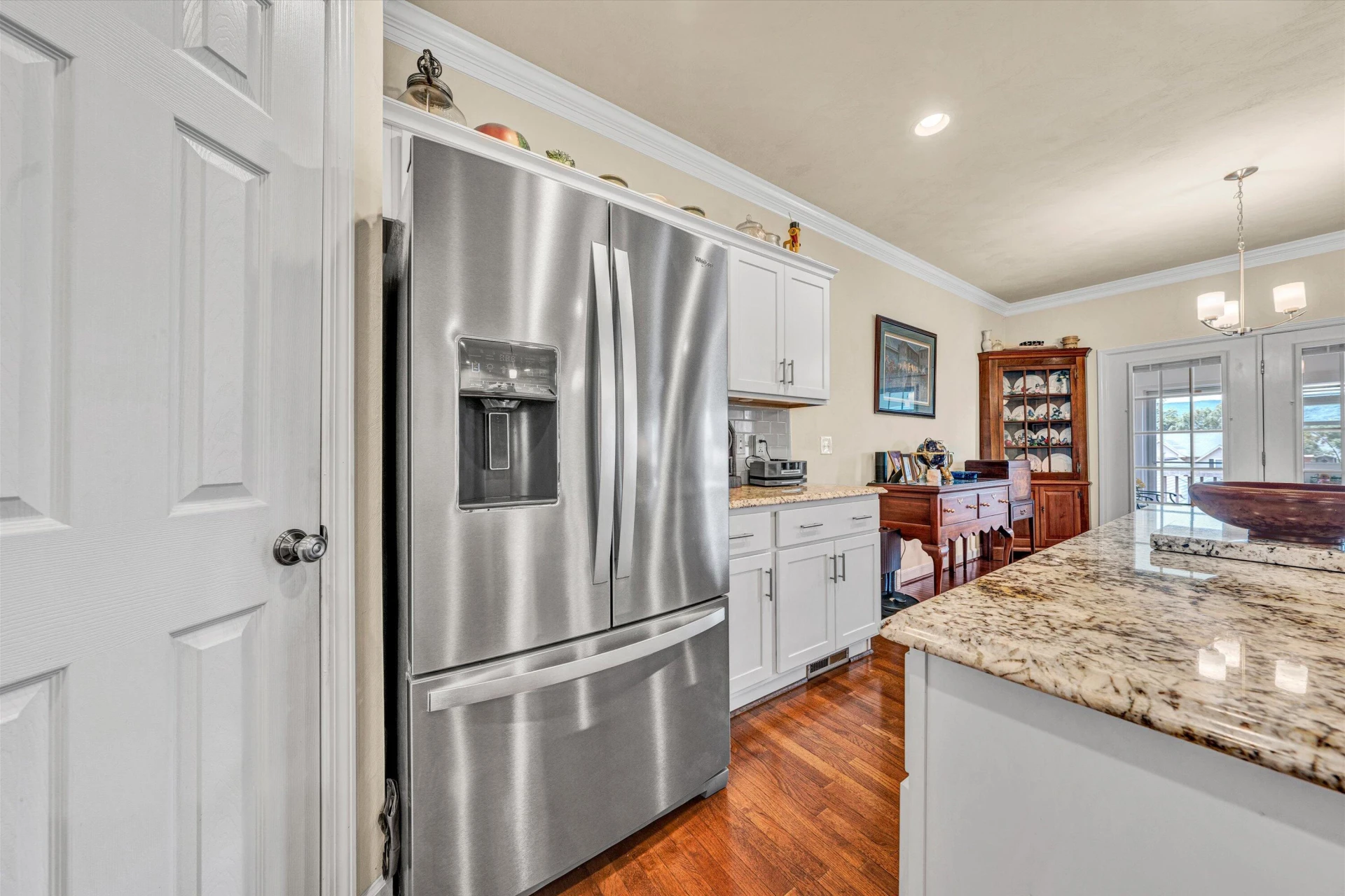 2532 Russlen DR - Photo 16