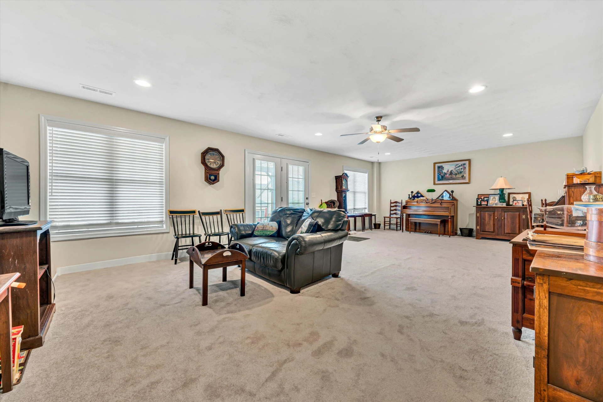 2532 Russlen DR - Photo 30