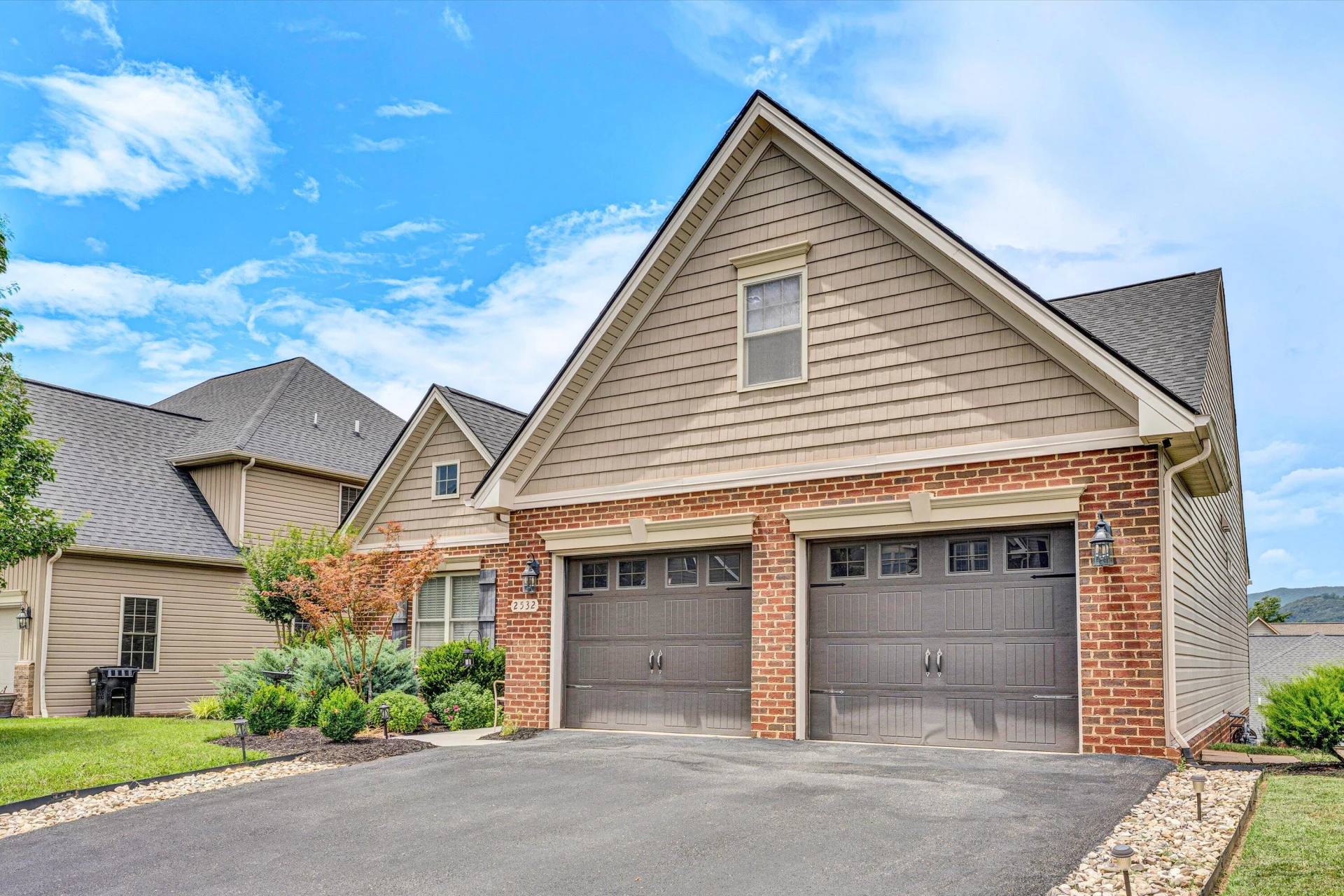 2532 Russlen DR - Photo 5
