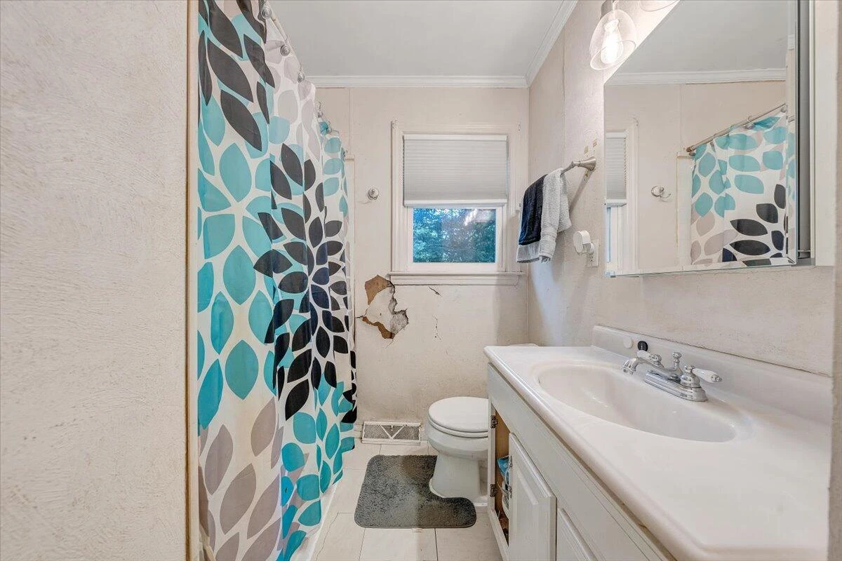 2526 Cornell DR - Photo 16