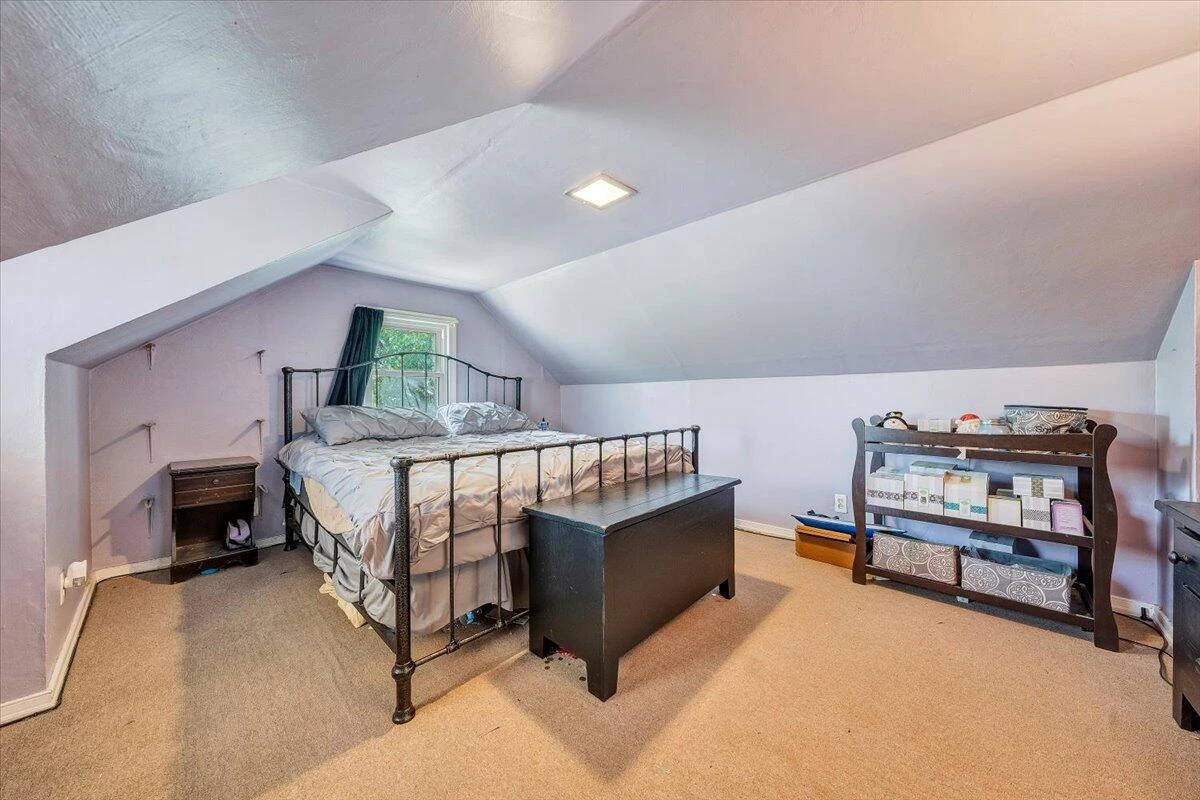 2526 Cornell DR - Photo 19