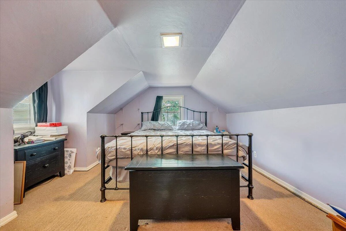 2526 Cornell DR - Photo 20