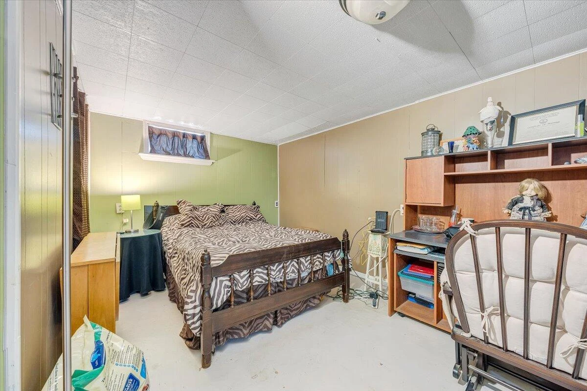 2526 Cornell DR - Photo 22