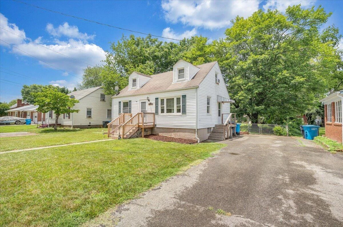 2526 Cornell DR - Photo 32