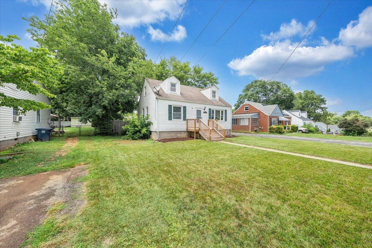 2526 Cornell DR - Photo 34