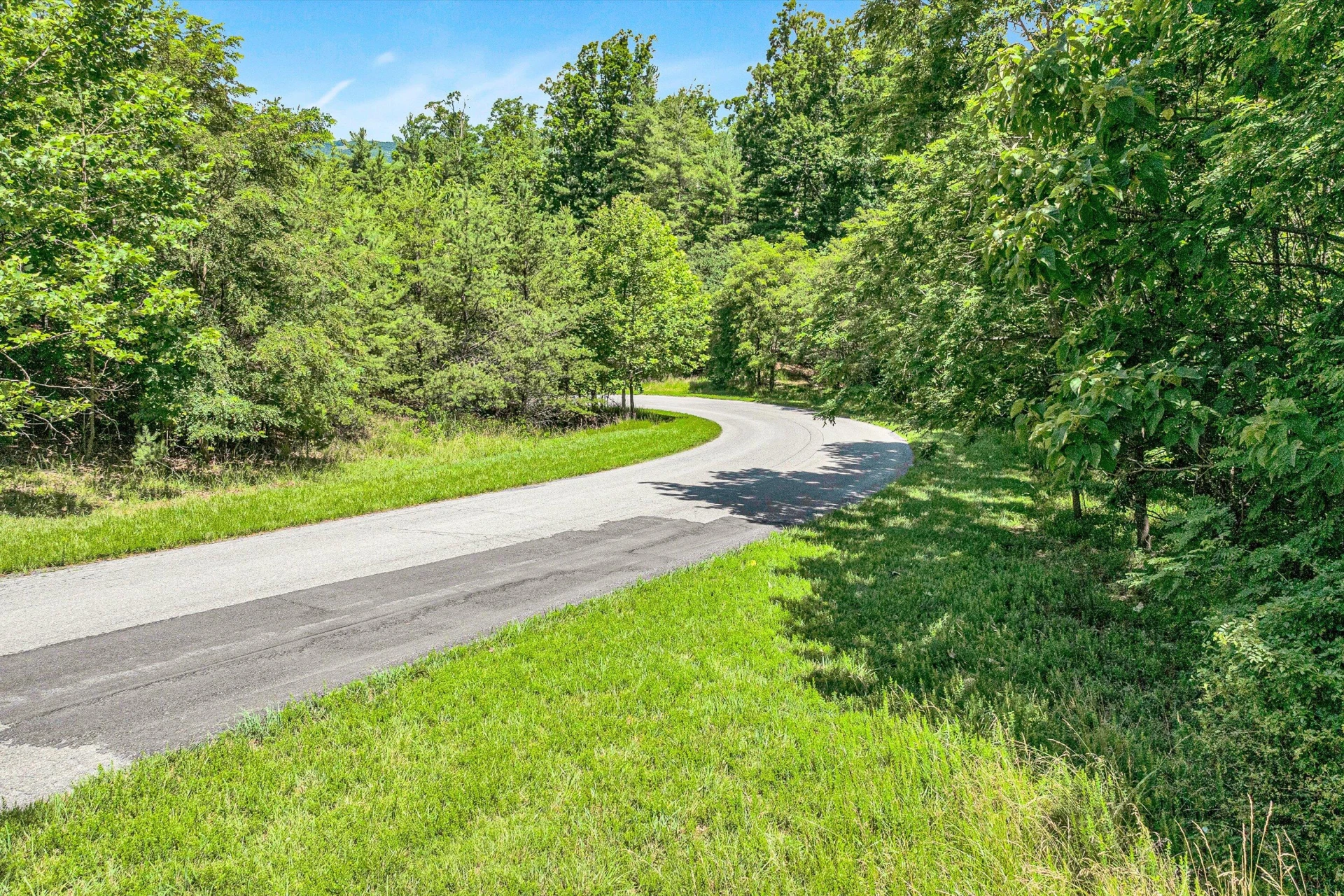 6524 Hidden Falls DR - Photo 17