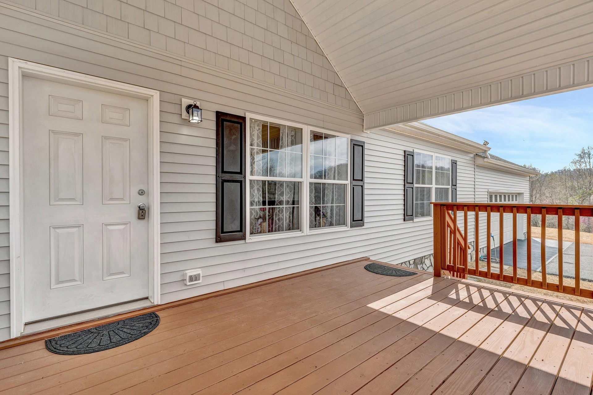 6507 Goodview RD - Photo 5