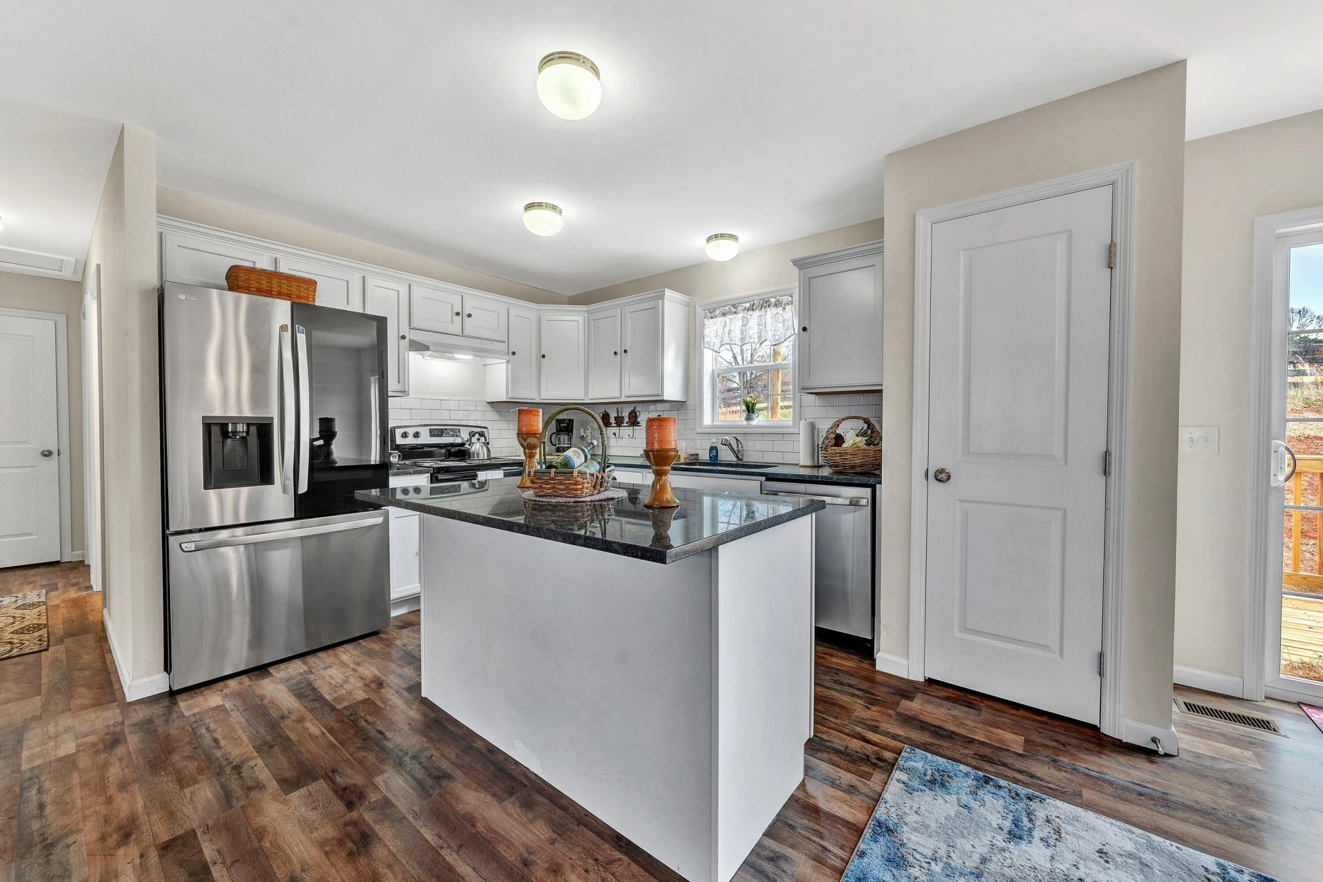6507 Goodview RD - Photo 9