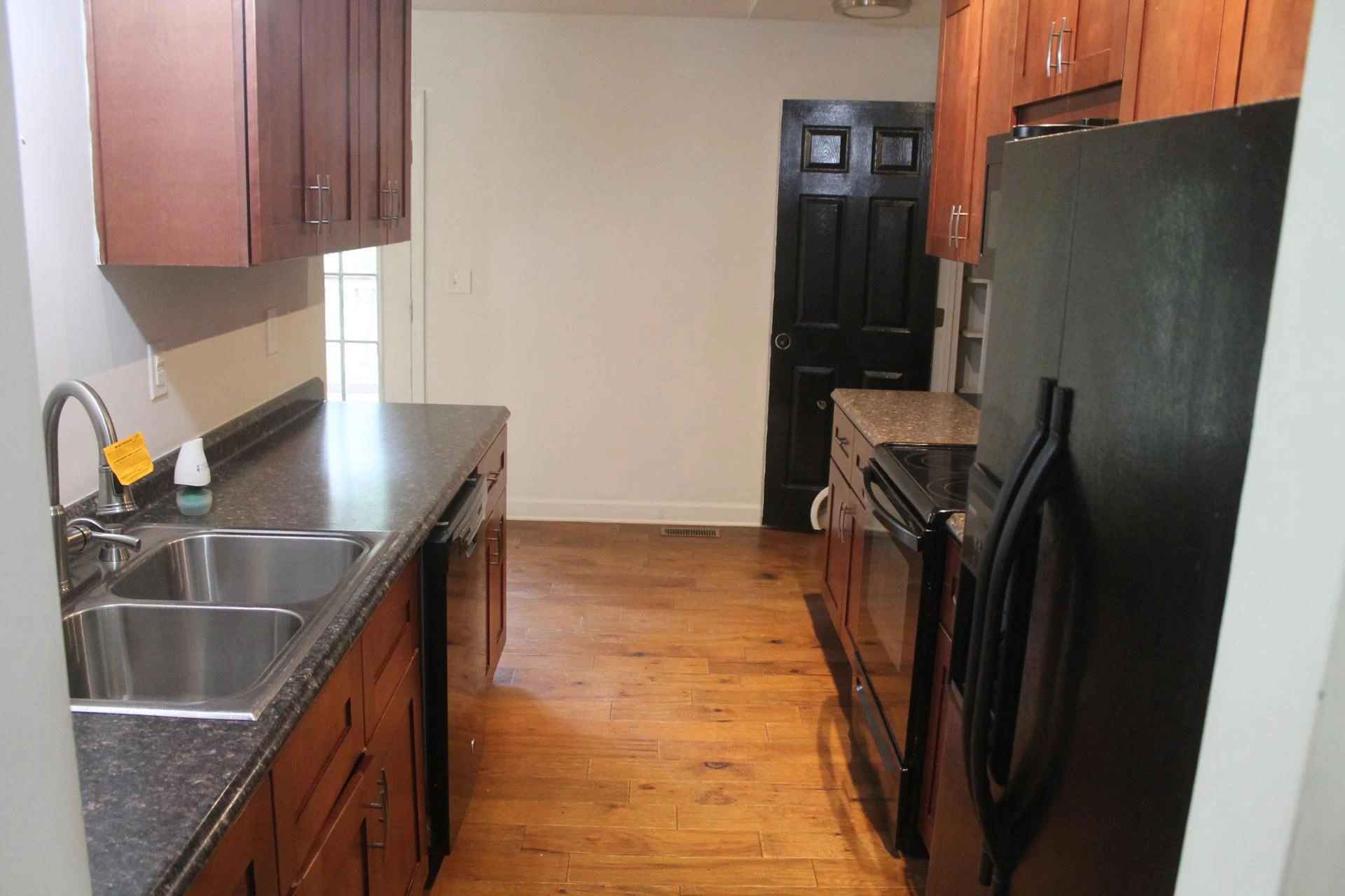 1160 Scott ST - Photo 11