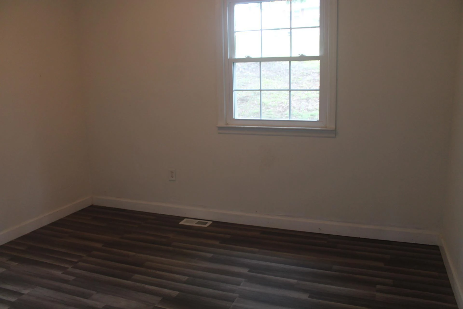 1160 Scott ST - Photo 16