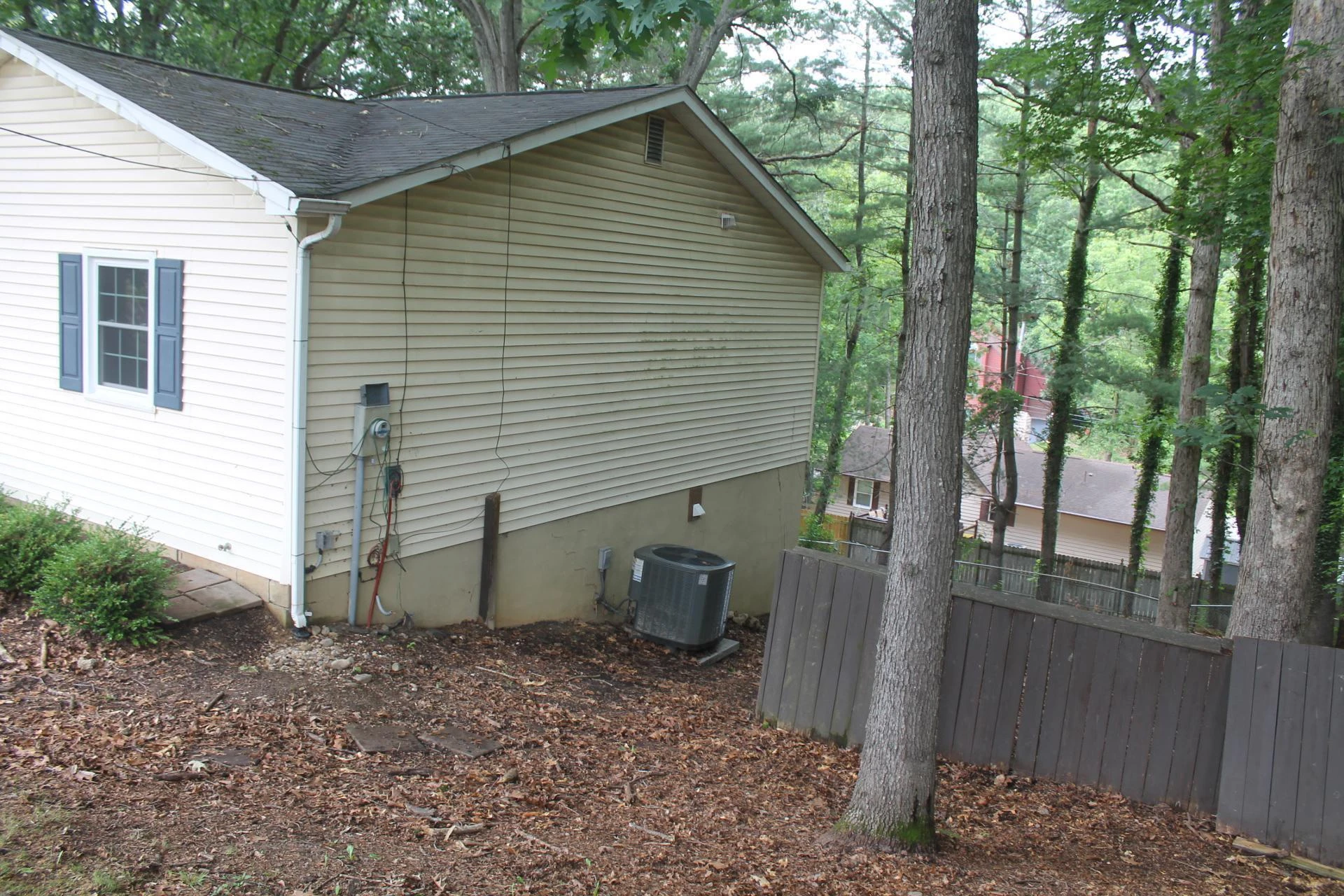 1160 Scott ST - Photo 3