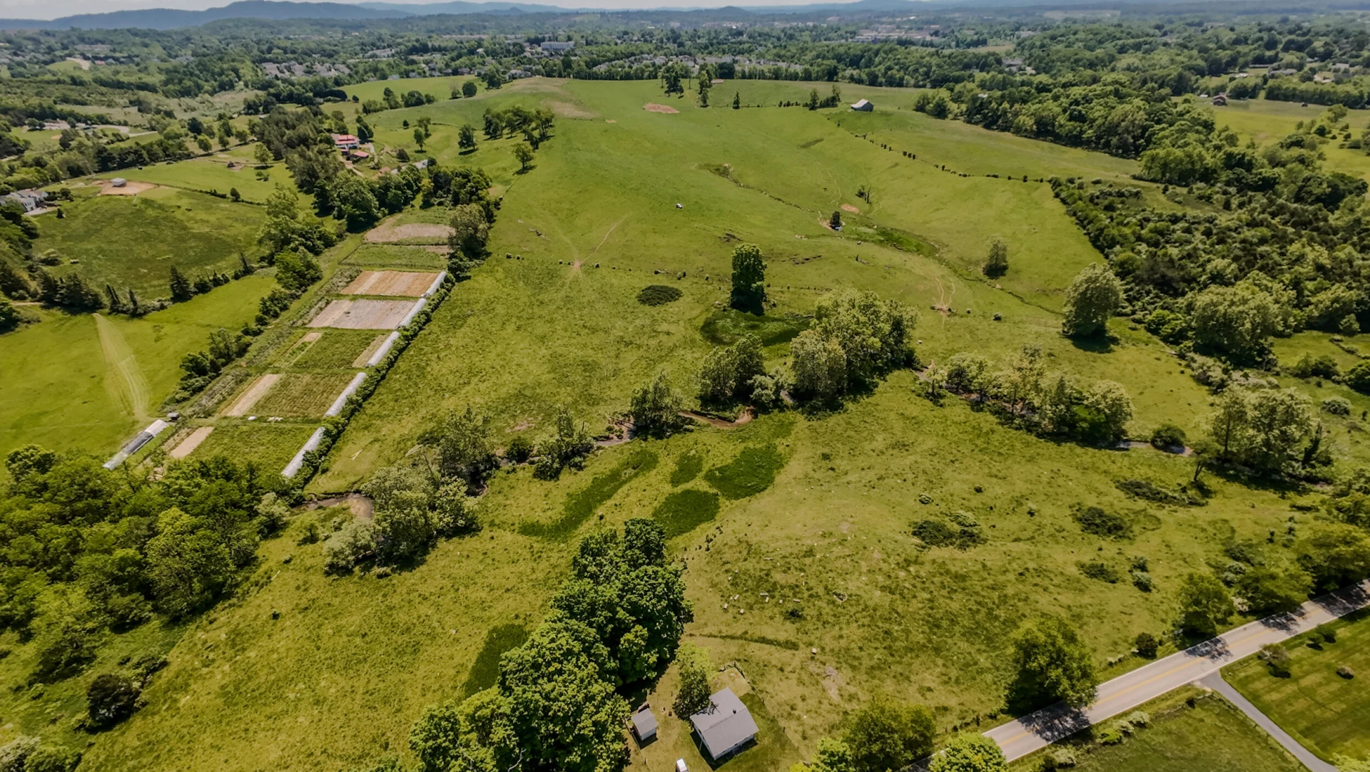 1801 Toms Creek RD - Photo 11