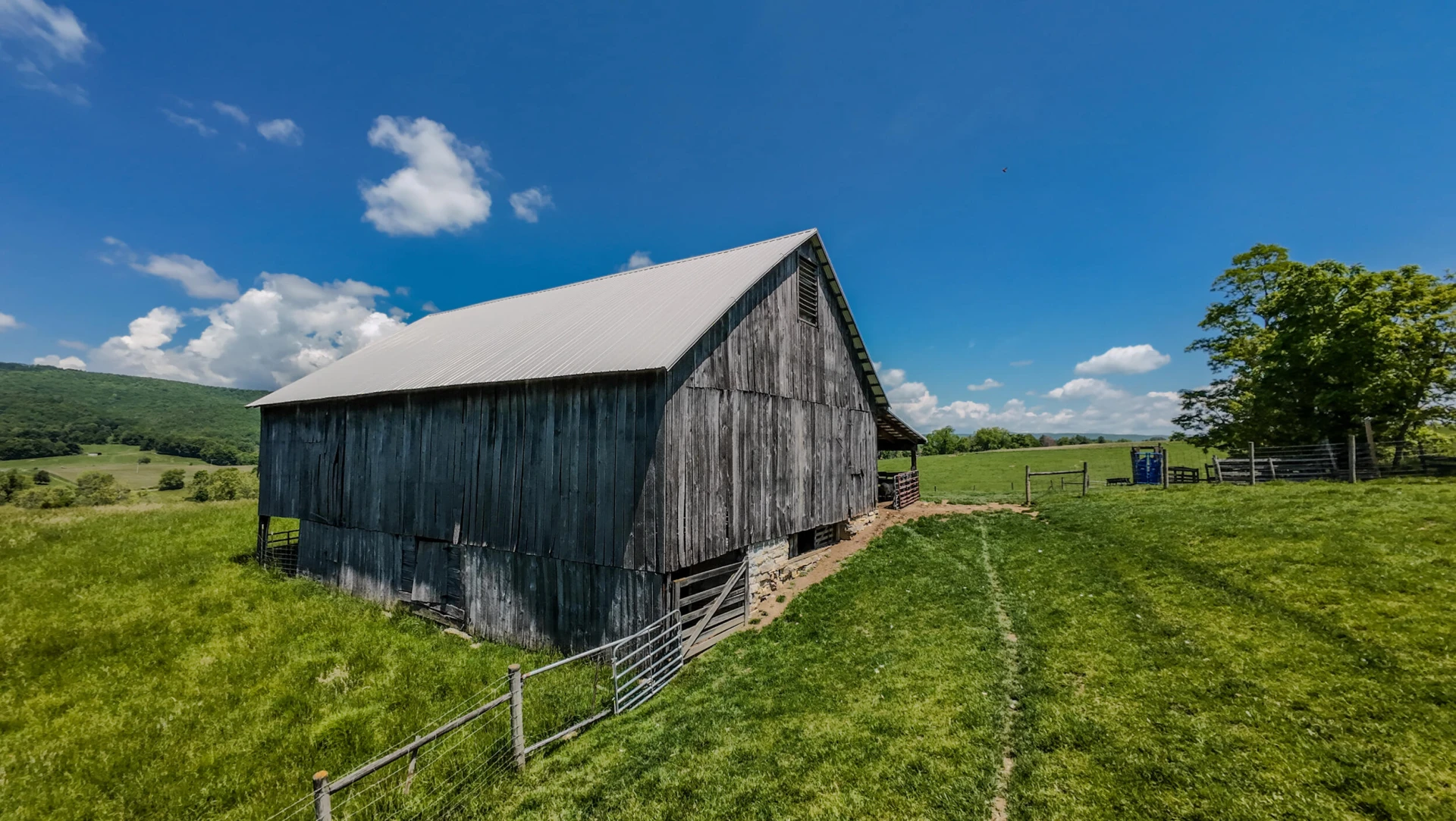 1801 Toms Creek RD - Photo 17