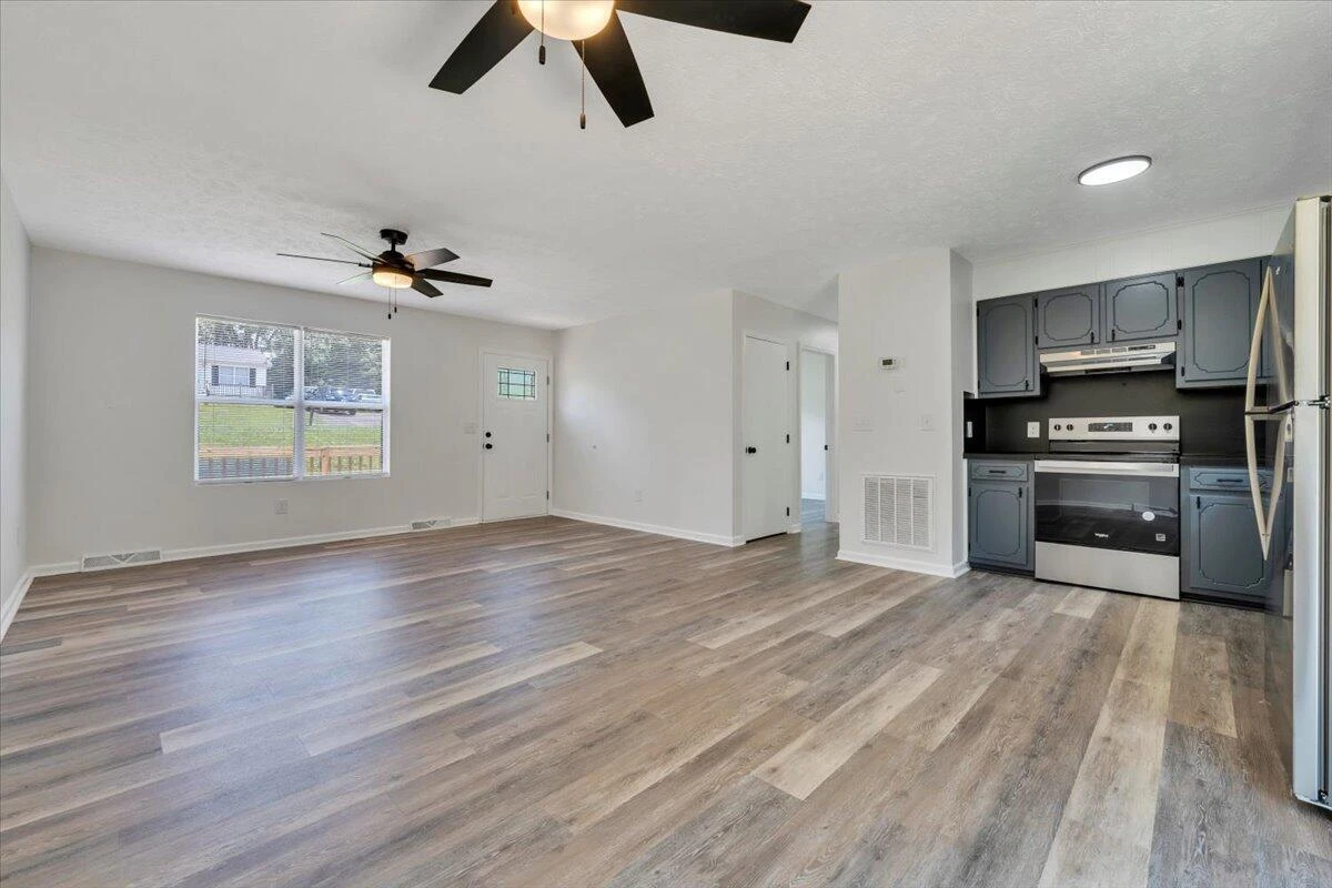 1051 Flamingo RD - Photo 10