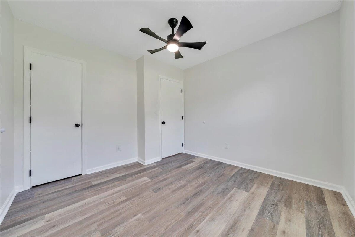 1051 Flamingo RD - Photo 20