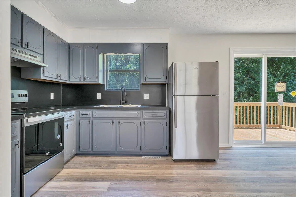 1051 Flamingo RD - Photo 7