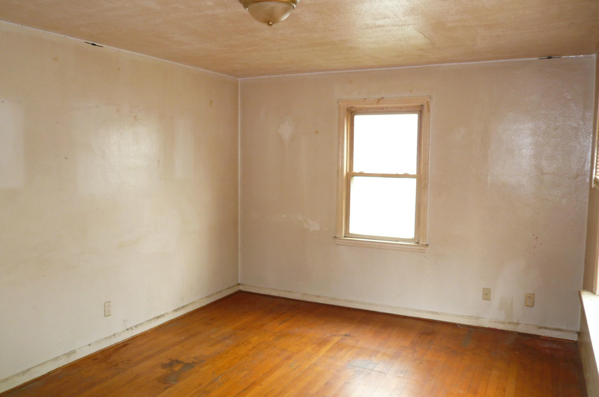 2508 Churchill DR - Photo 6