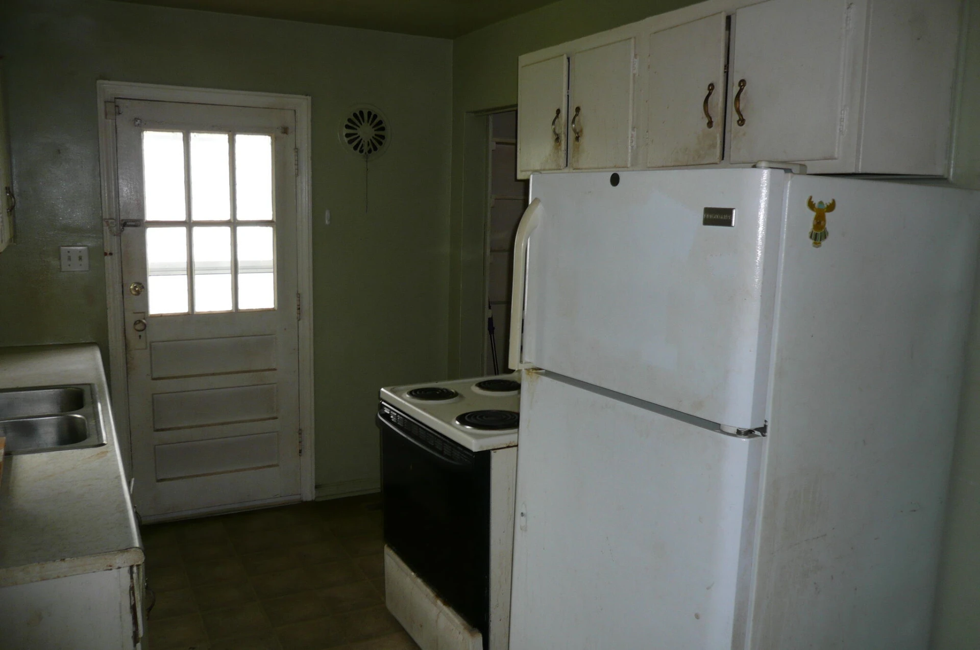 2508 Churchill DR - Photo 7