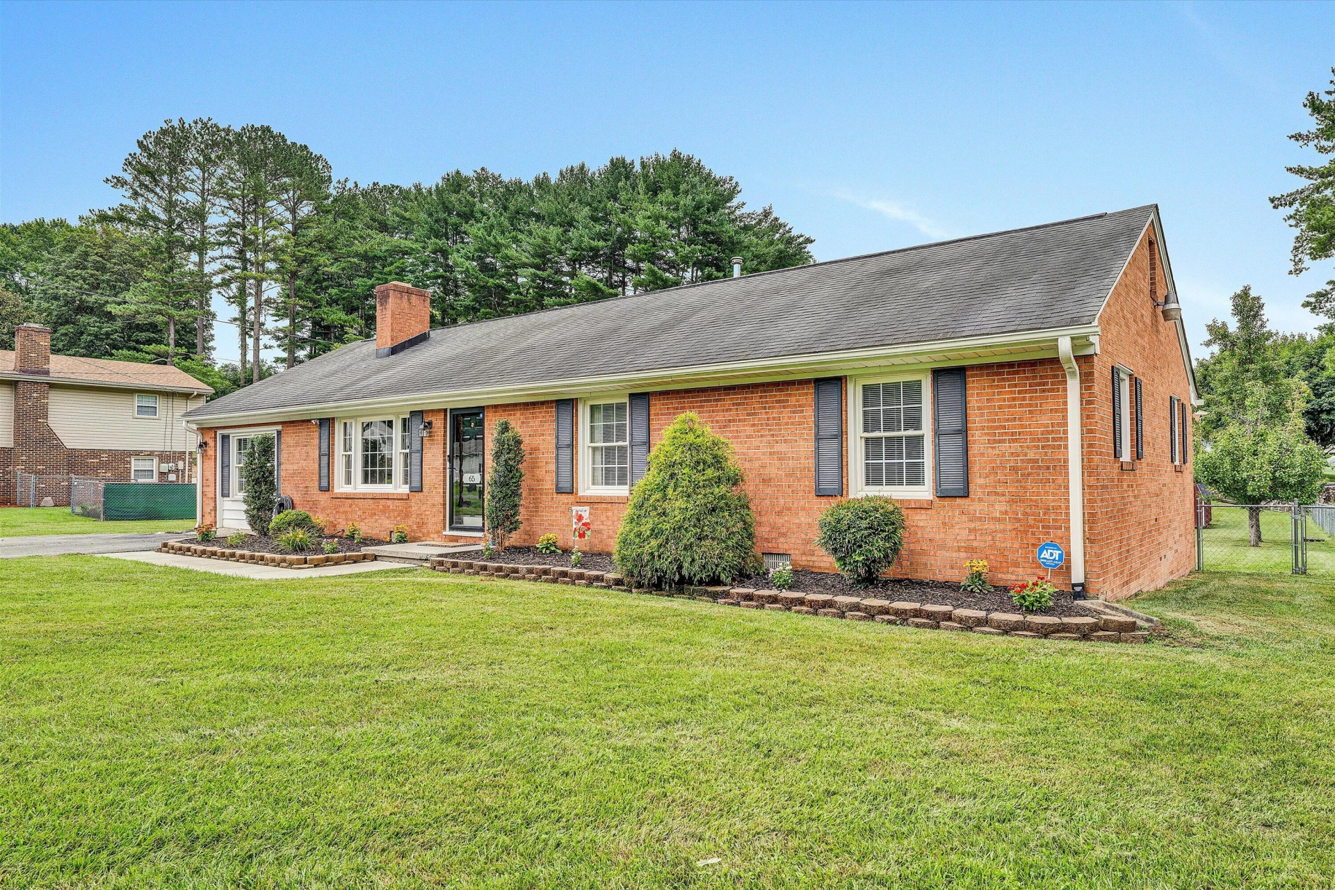 65 Camelia DR - Photo 4
