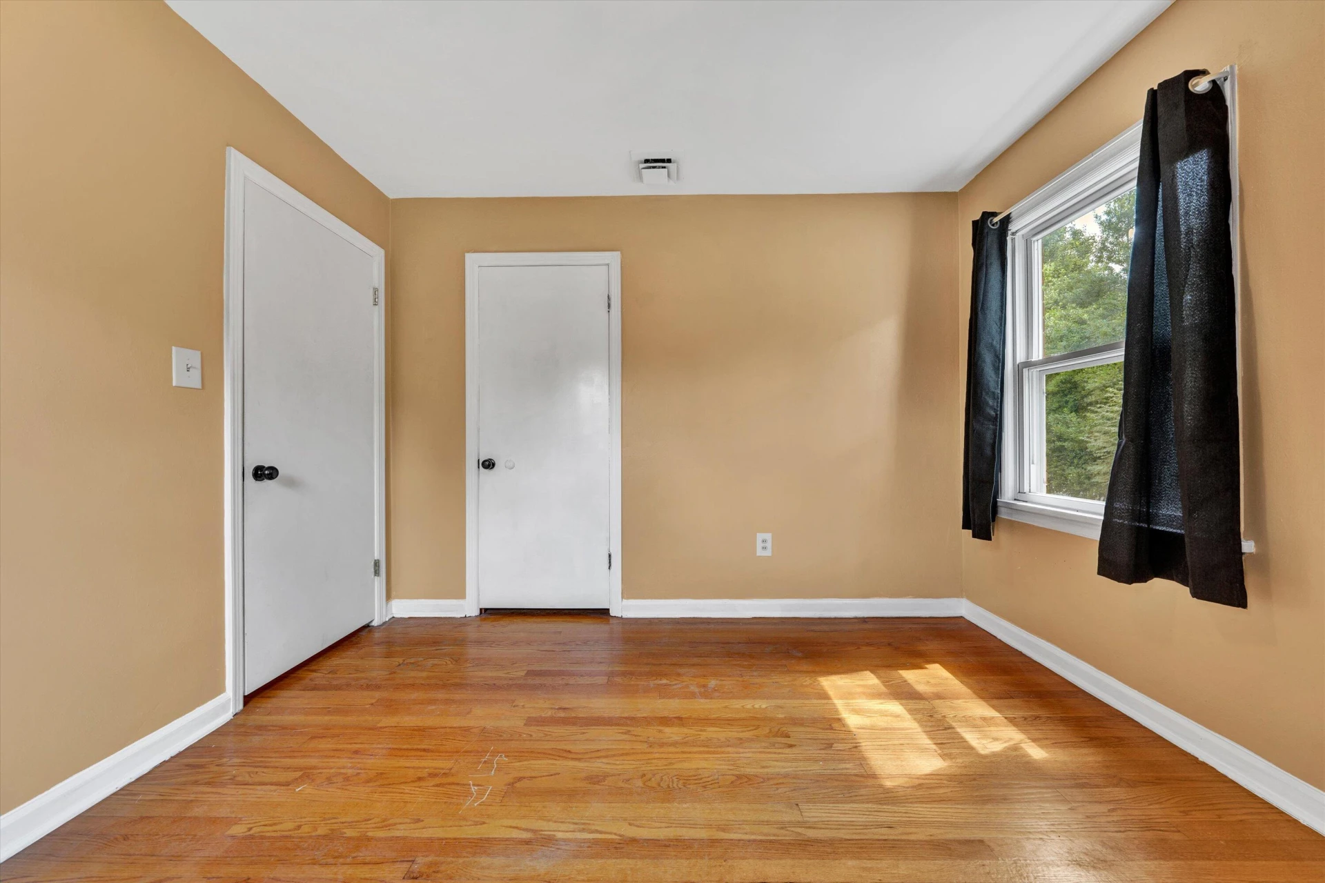 310 Daladier DR - Photo 16