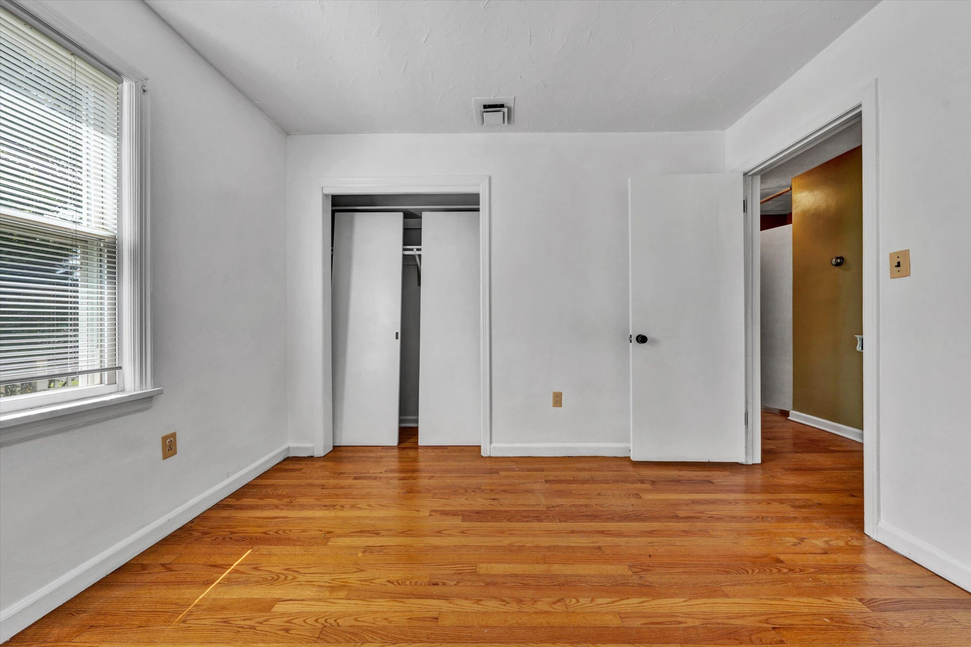 310 Daladier DR - Photo 18