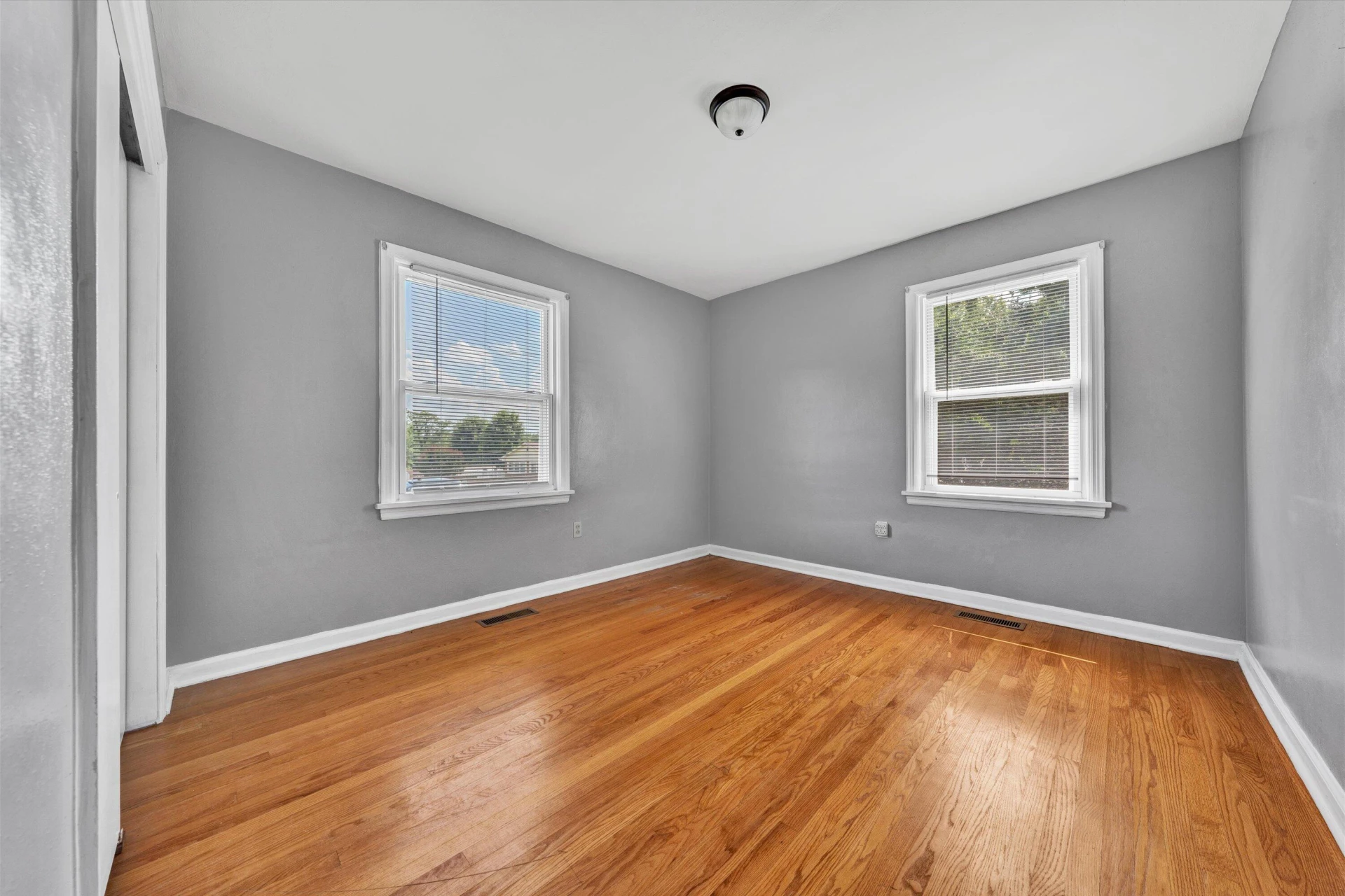 310 Daladier DR - Photo 19