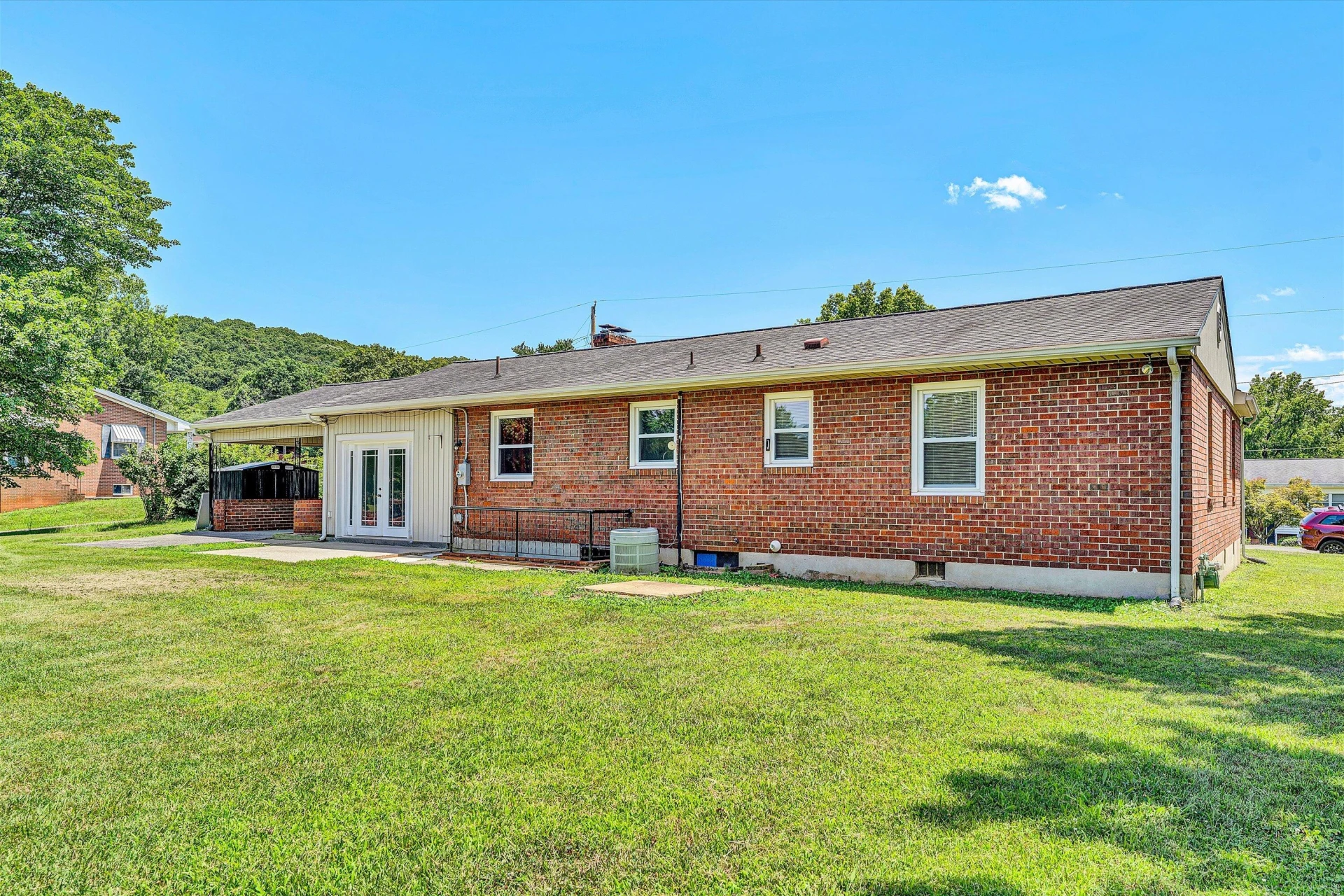 310 Daladier DR - Photo 33