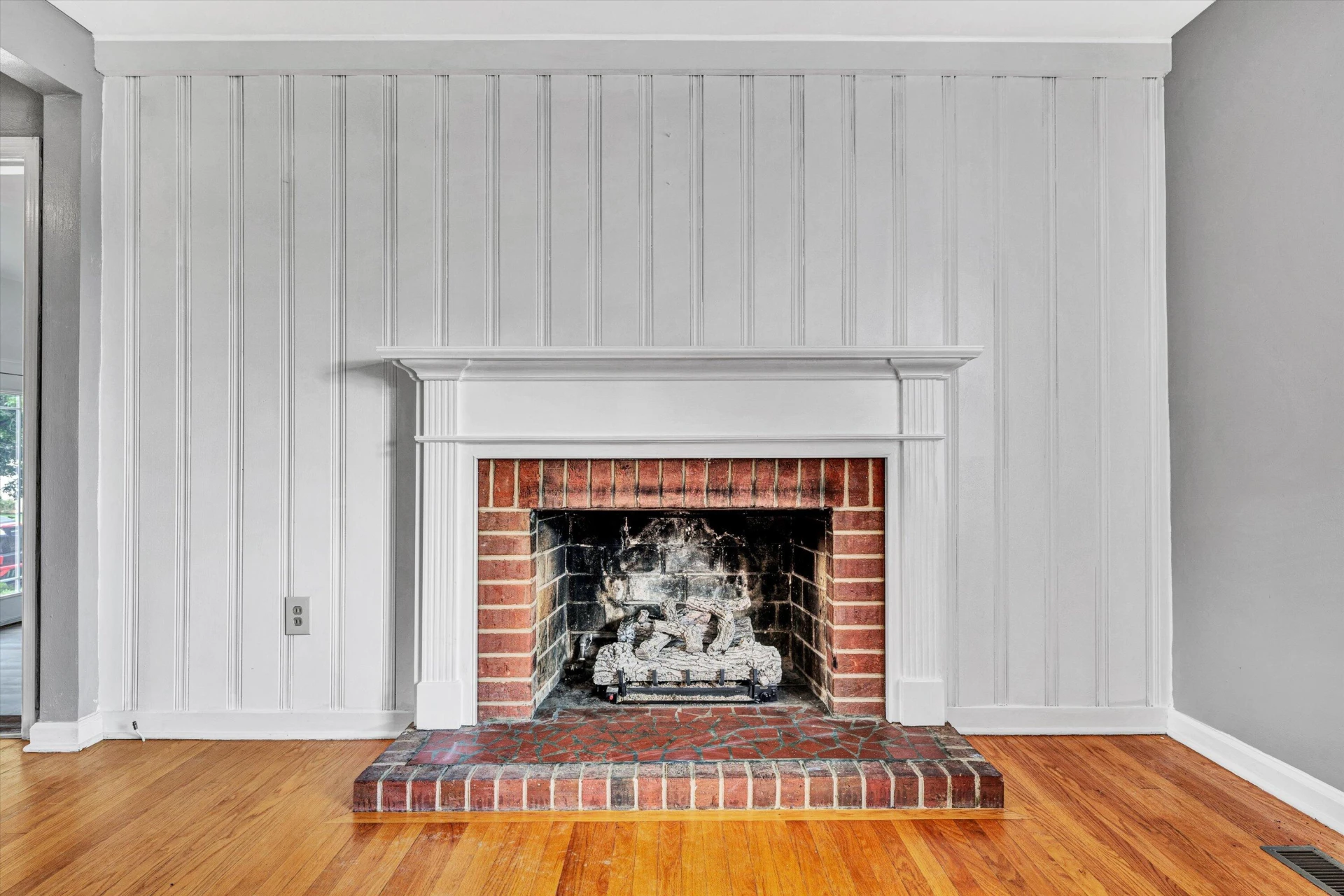 310 Daladier DR - Photo 8