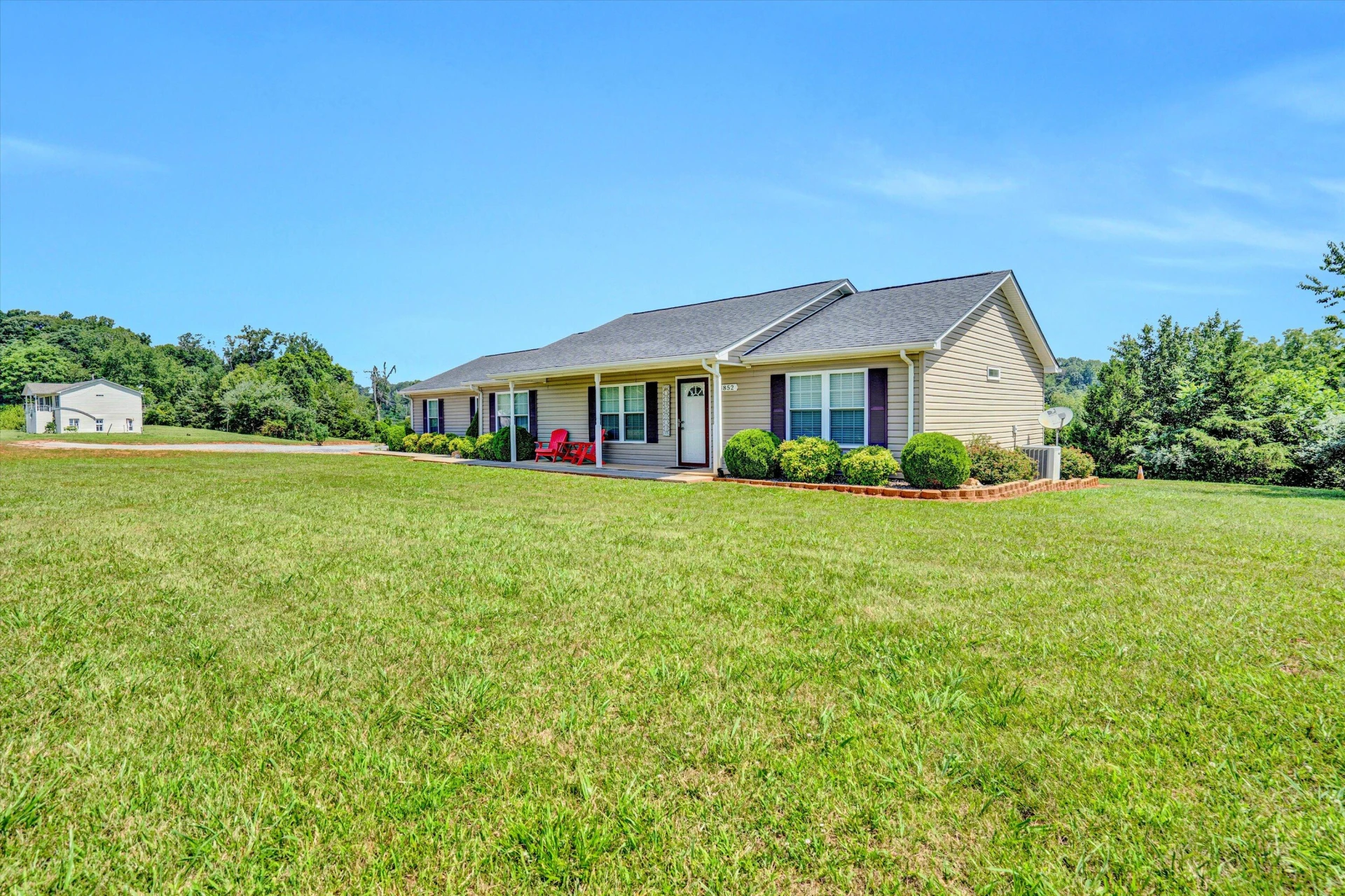 4852 Chestnut Fork RD - Photo 2