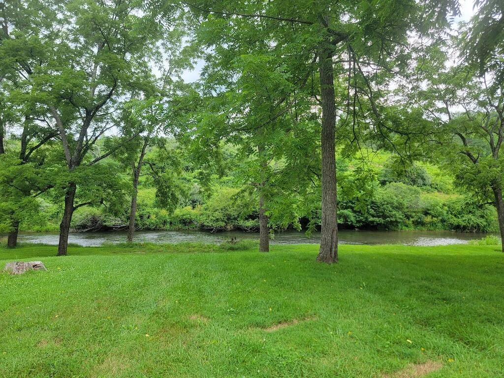 595 Gallimore LN - Photo 2