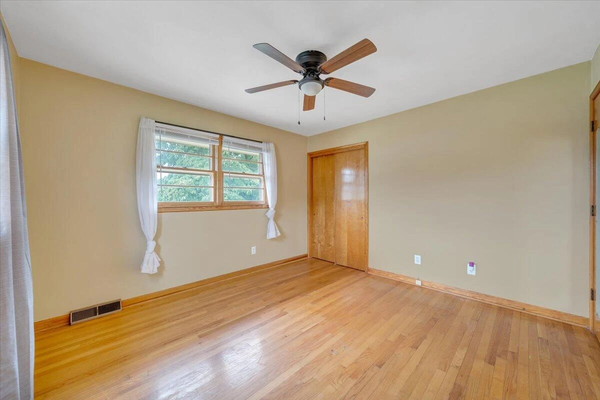 1129 Stoutamire DR - Photo 21