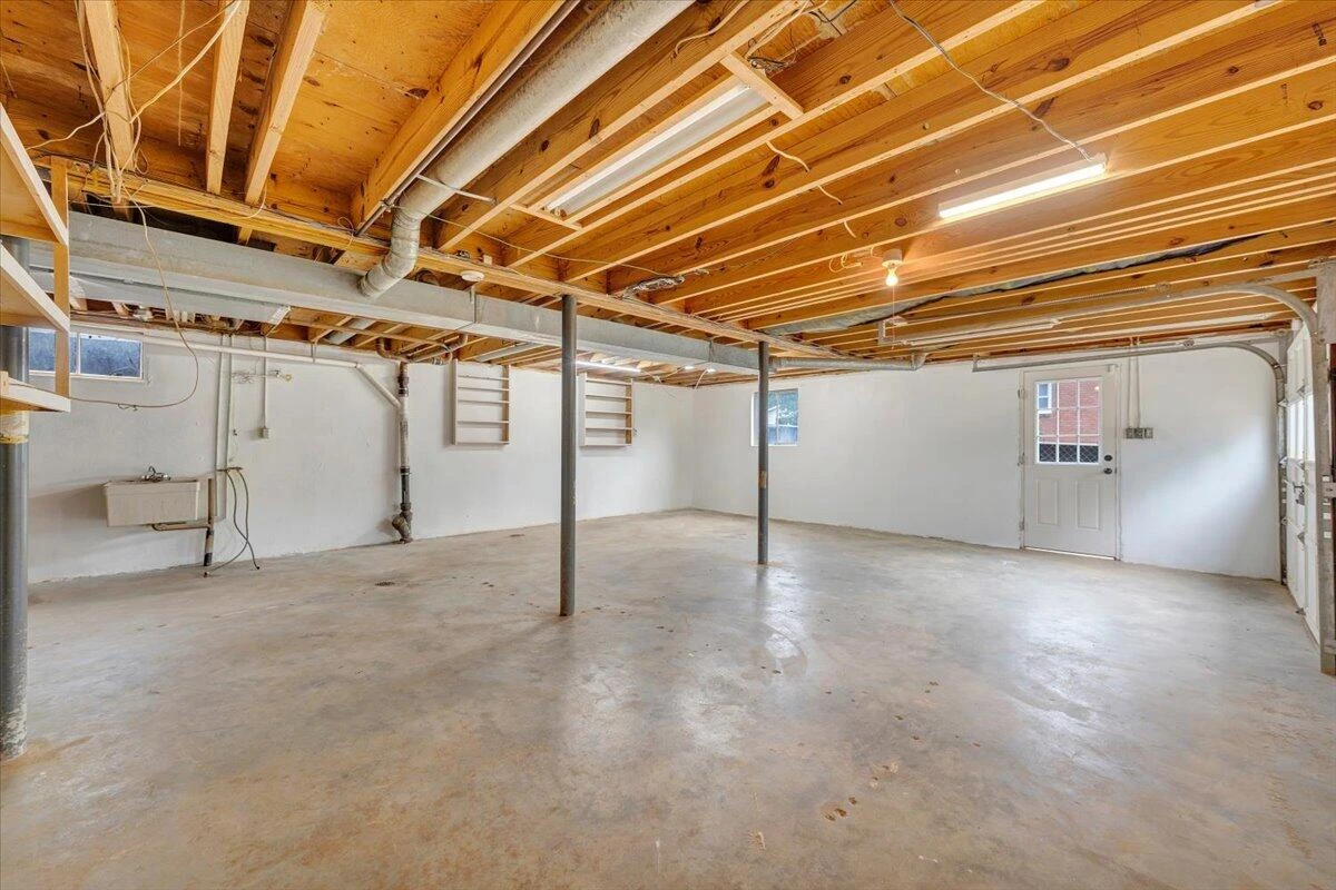1129 Stoutamire DR - Photo 25