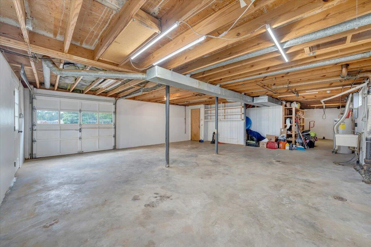 1129 Stoutamire DR - Photo 27