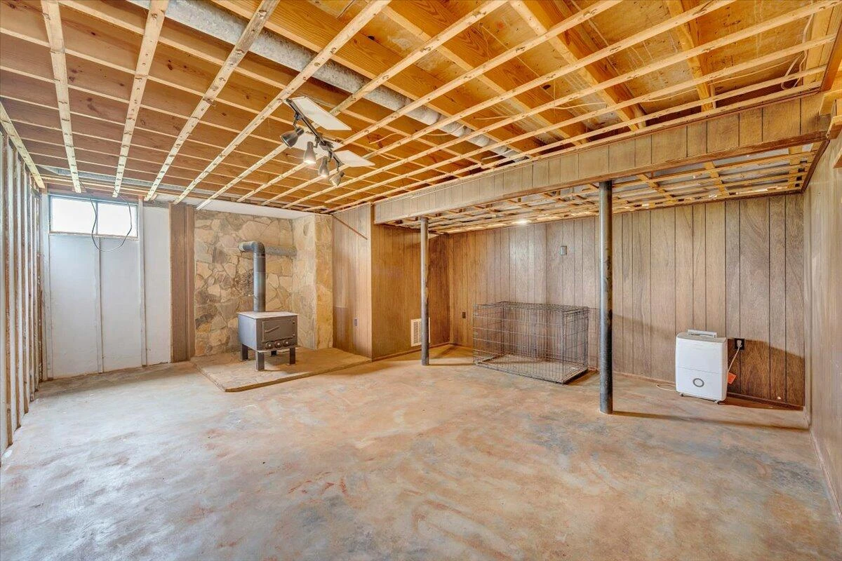 1129 Stoutamire DR - Photo 29