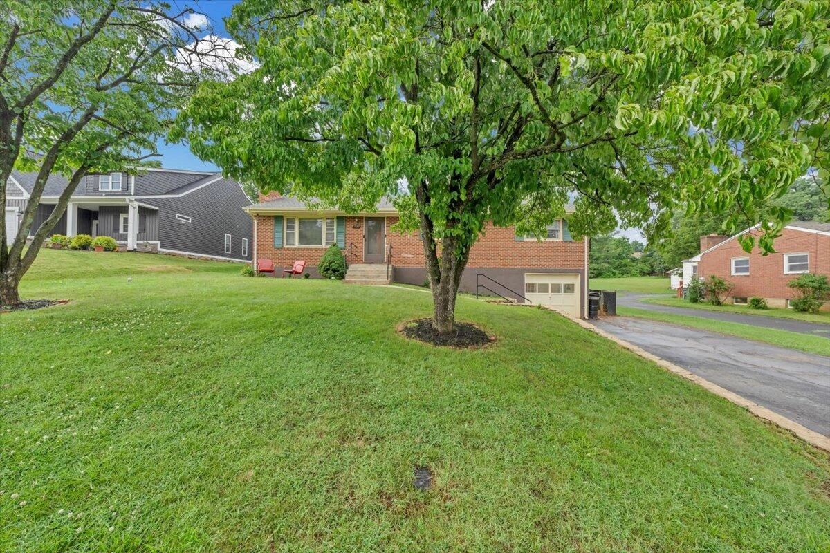 1129 Stoutamire DR - Photo 34