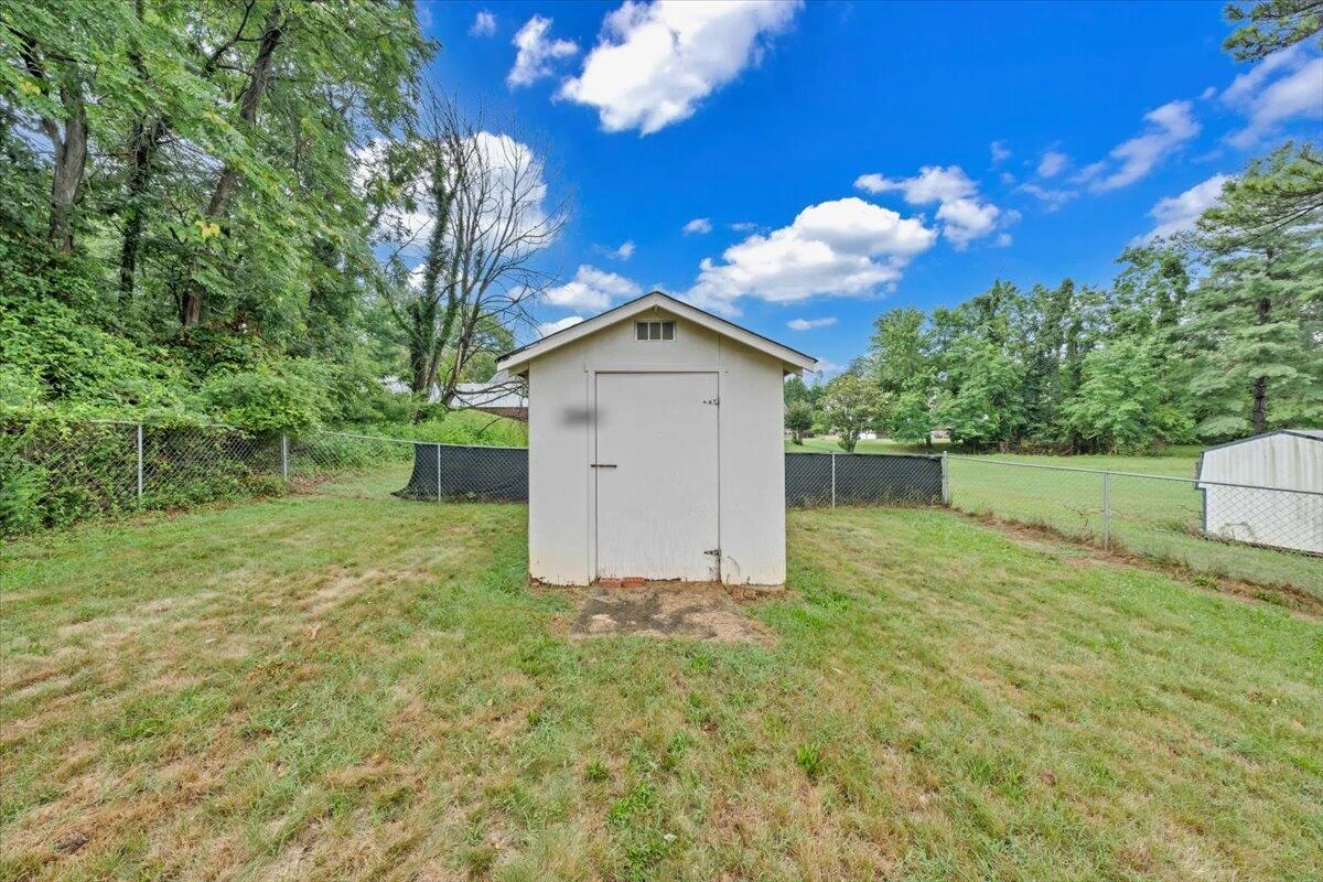 1129 Stoutamire DR - Photo 41