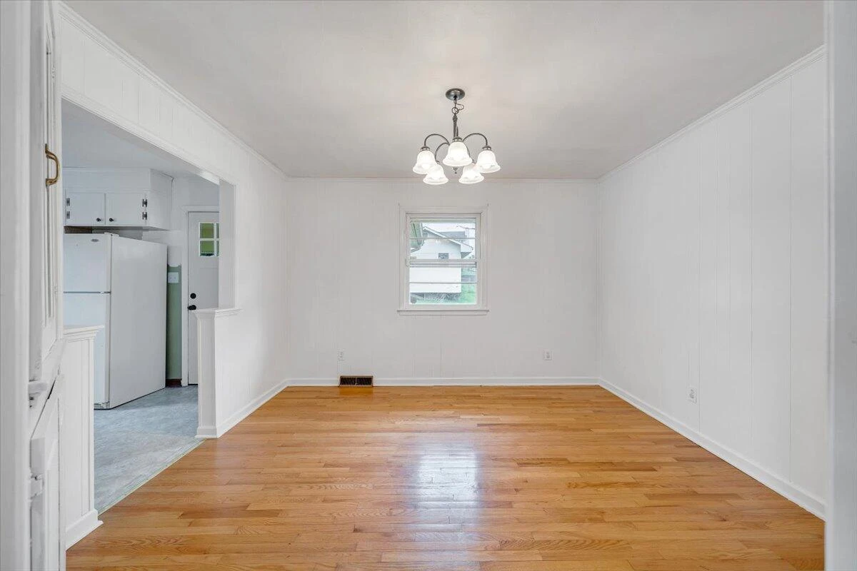 1129 Stoutamire DR - Photo 7