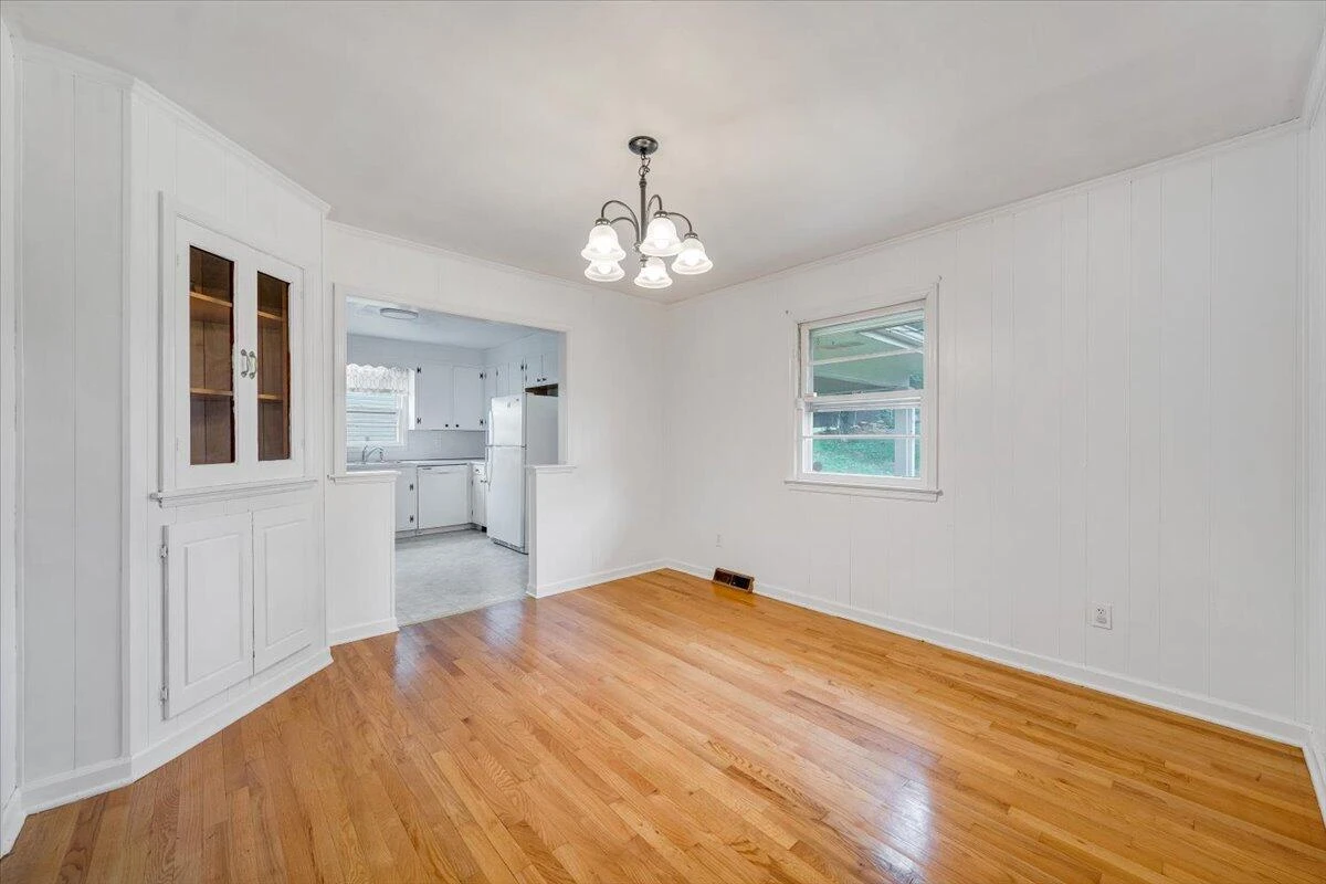 1129 Stoutamire DR - Photo 8