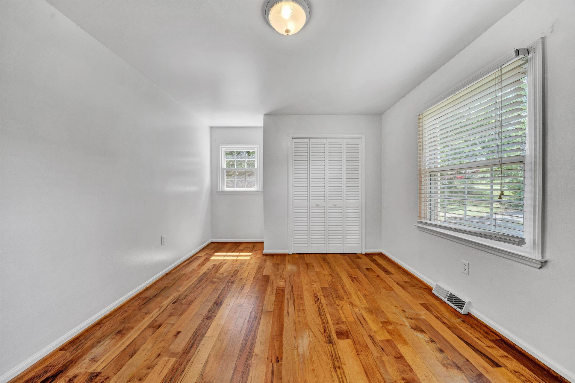 3812 Chesterton ST - Photo 21