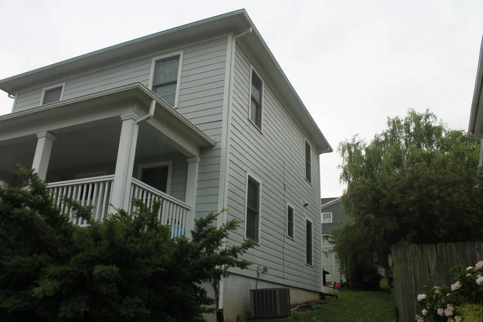 428 Marshall AVE - Photo 3