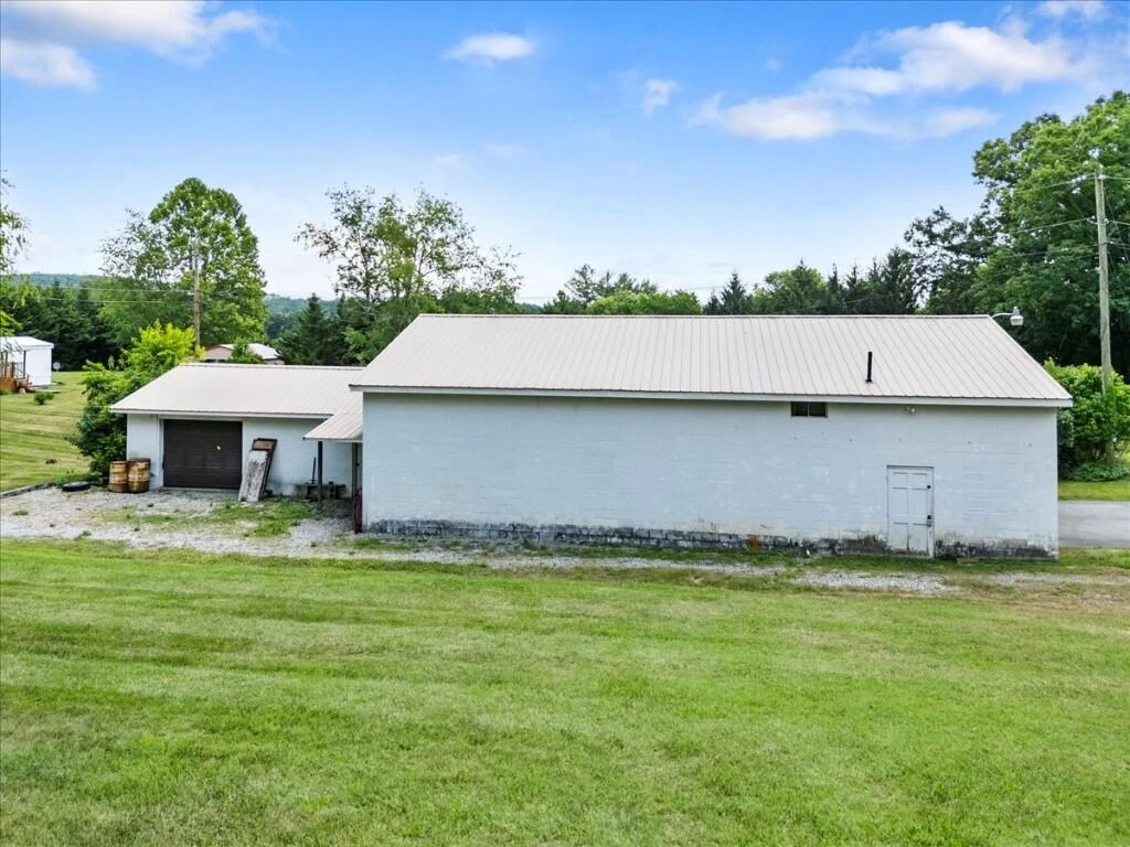 4276 Miller LN - Photo 23