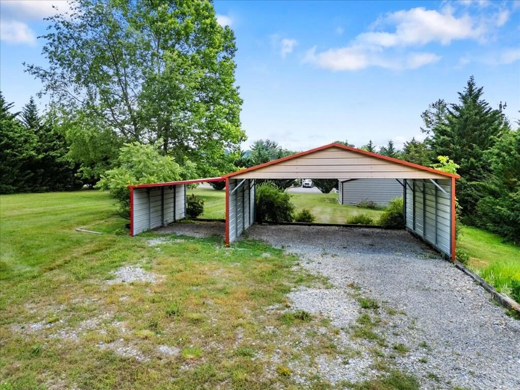 4276 Miller LN - Photo 33