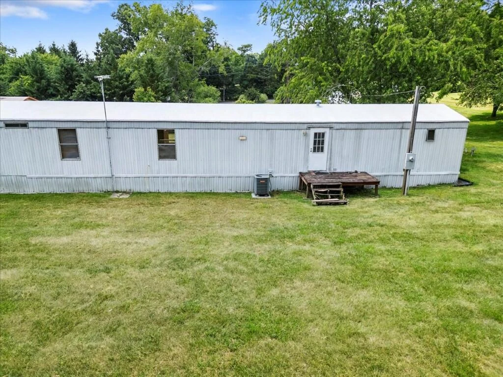 4276 Miller LN - Photo 36
