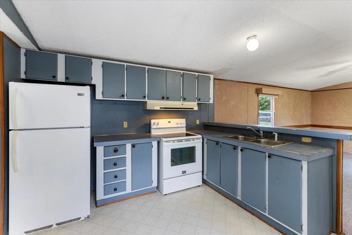 4276 Miller LN - Photo 43
