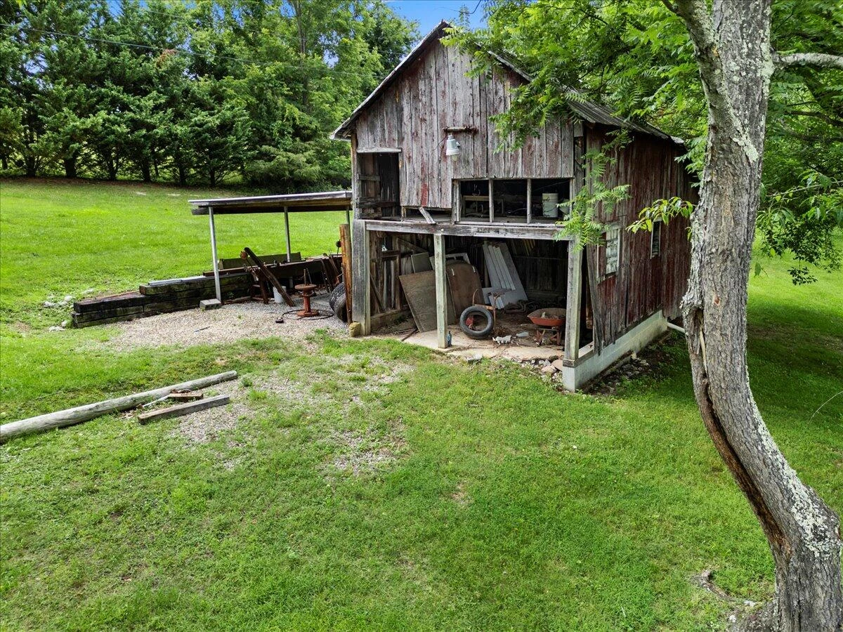4276 Miller LN - Photo 60