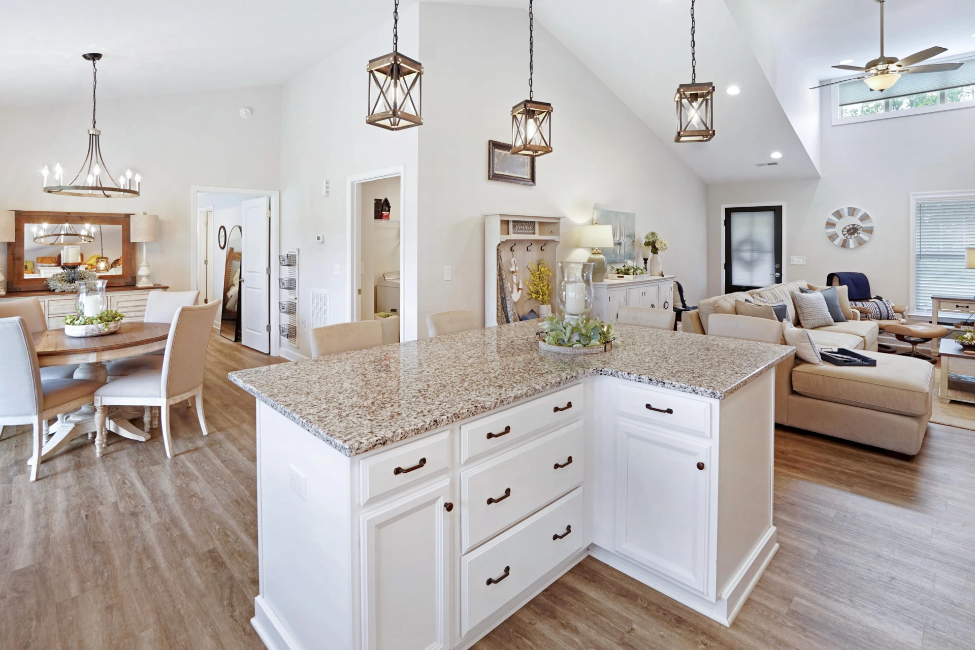 707 Farm DR - Photo 11