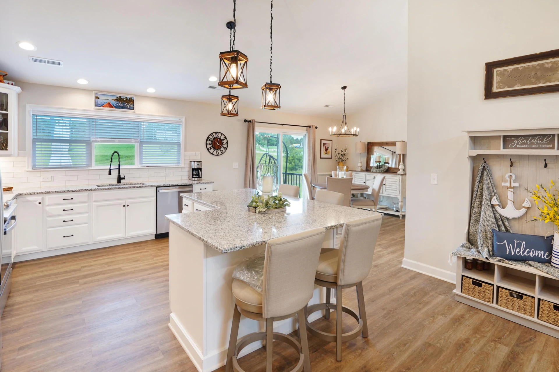 707 Farm DR - Photo 12